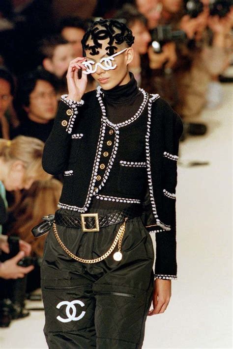 chanel vintage 1990|More.